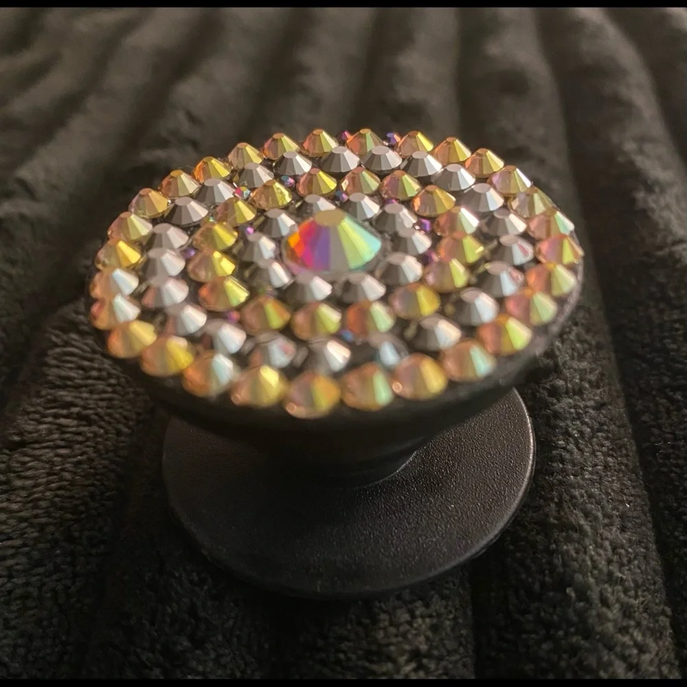 Rhinestone Pop Grip